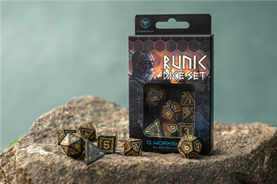 Runic flaska-green & gold Dice Set (7)